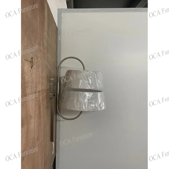 Fridge closet