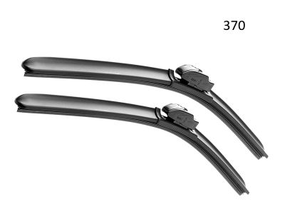 Should we select rubber wiper blade or silicone wiper blade