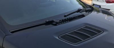 Wiper blades need replacing sign