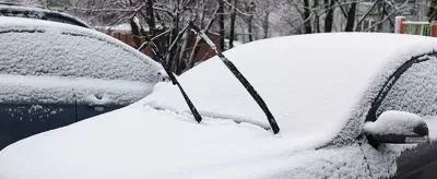 How to drive car in snow days
